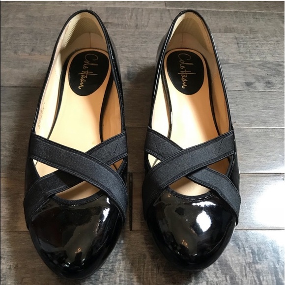 ✨Cole Haan Black Leather Flats - Picture 1 of 4